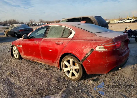 2017 Jaguar Xe Premium z USA, uszkodzony, nr VIN SAJAD4BG5HA947181